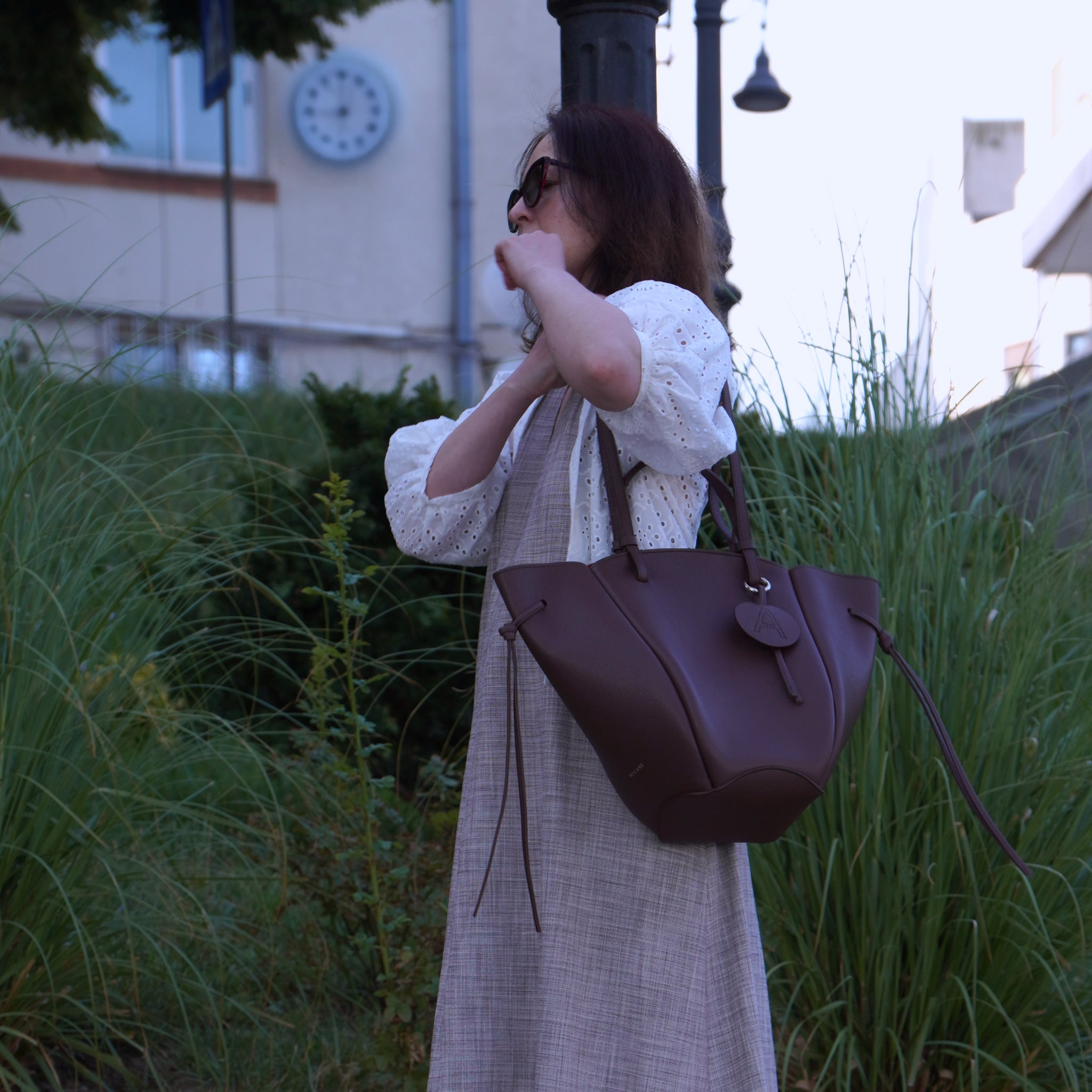 Maxi Voulez-Vous Bag, Textured Leather, Cinnamon